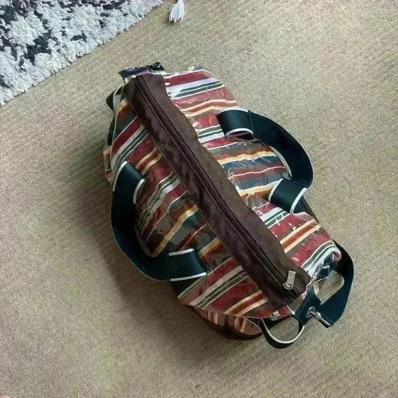 Carry On Travel Duffle Bag with shoulder strap, large bag gym bag. - Picture 2 of 16